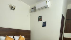 Imej tidak diklasifikasikan, 3 daripada 4, butang