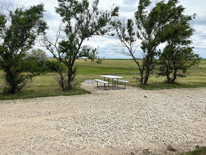 Charming campground in outside of Dickinson perfect for your outdoor getaway!
