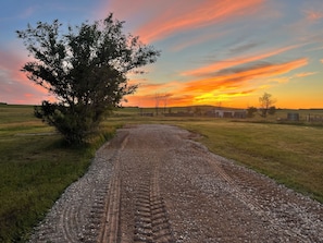 Miscellaneous - Charming campground in outside of Dickinson perfect for your outdoor getaway! (Dickinson)