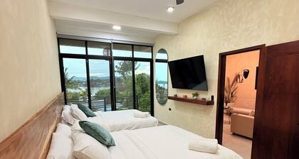 Apartment with a view of the lake and Flores Island