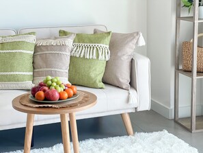 Living area - Cozy 1-bedroom apartment in lovely New York with AC (New York)