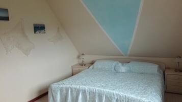 2 chambres, fer et planche à repasser, Wi-Fi, literie fournie