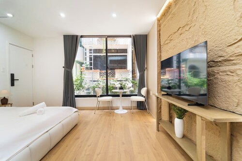 Double Bedroom With Big Window District 1