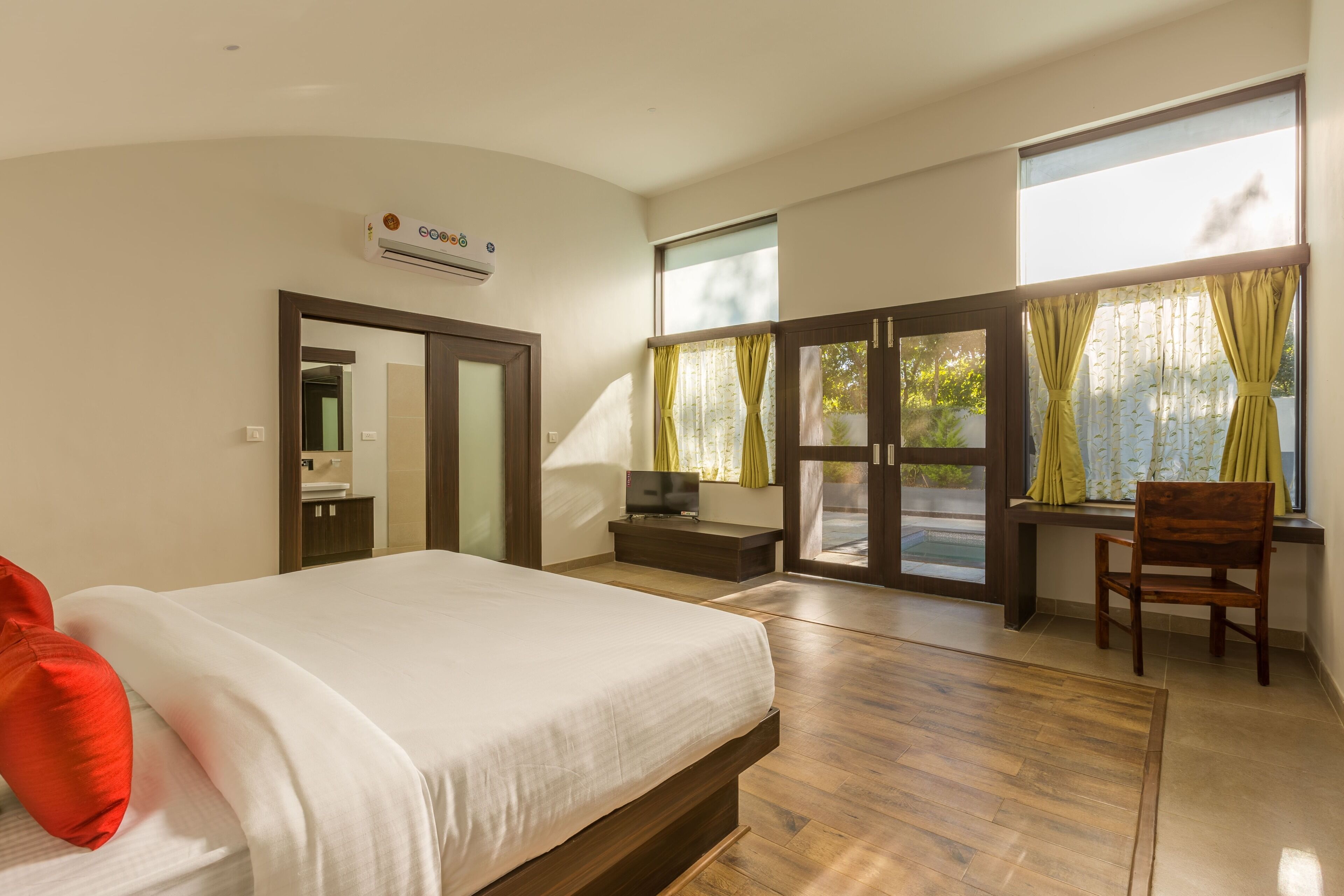 Suite de lujo, vista al jardín