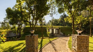 Luxury Suite, Garden View | Kawasan hartanah