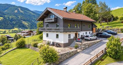 Spacious holiday home with charm and garden