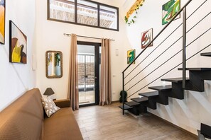 Interior - Elegant and Modern Loft in the Heart of Avola (Avola)