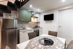 Dining - Elegant and Modern Loft in the Heart of Avola (Avola)