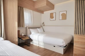 Apartment, City View | Desk, iron/ironing board, WiFi (free) - Petit Grande Nuage (Sumida City)