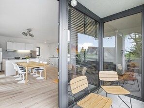 Outdoor dining - Coastal holiday apartment with sauna (Hohenkirchen OT Beckerwitz)