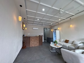 Lobby - The Hotel Phoenix Inn (Indore)