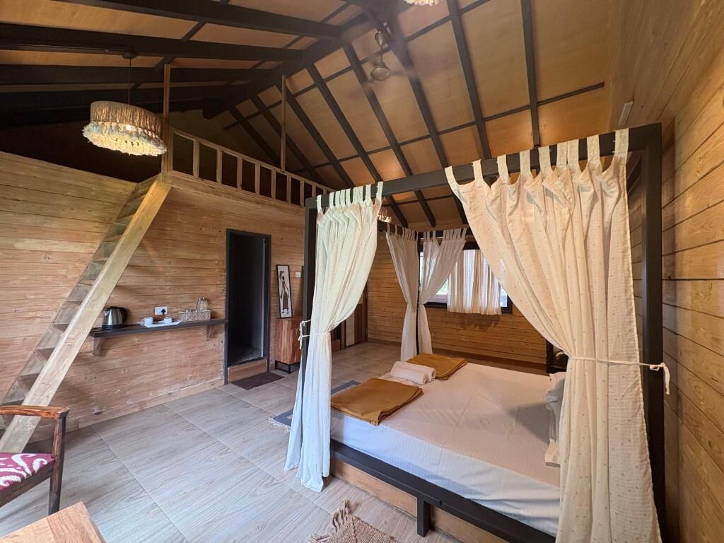 Chambre Familiale, balcon, vue montagne