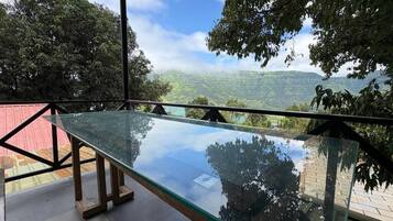 Family Room, Balcony, Mountain View | Property grounds