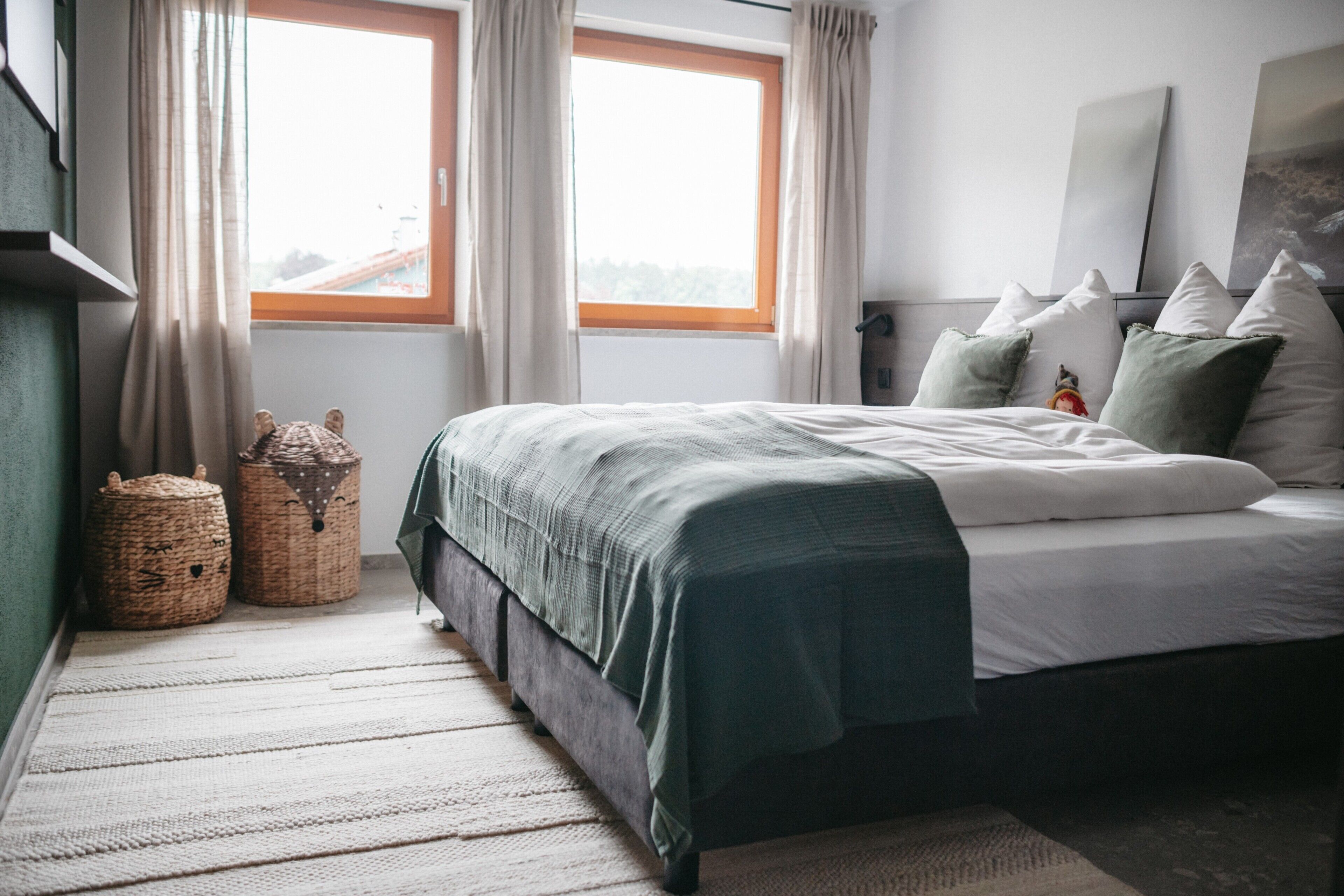 2 bedrooms, WiFi, bed sheets