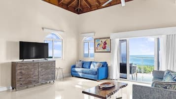 Studio, balkon, uitzicht op oceaan | Woonruimte