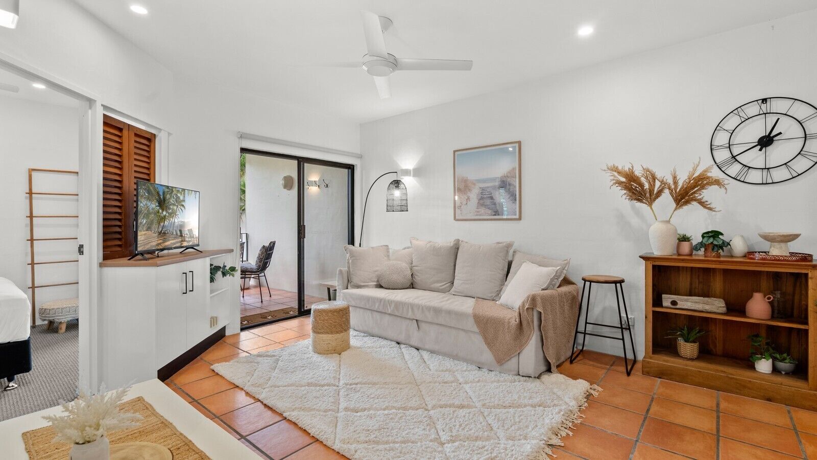 Tropical 2-bedroom Escape With Pool Access Near Four Mile Beach - Port Douglas