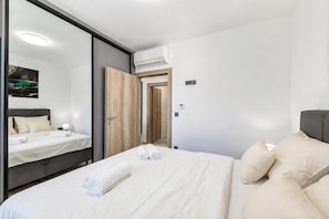 Familienapartment, 2 Schlafzimmer, Balkon (Zadar Family Residence 3 /w Balcony) | 2 Schlafzimmer