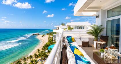 Luxury Oceanfront 3BR Duplex Penthouse Private Rooftop Jacuzzi