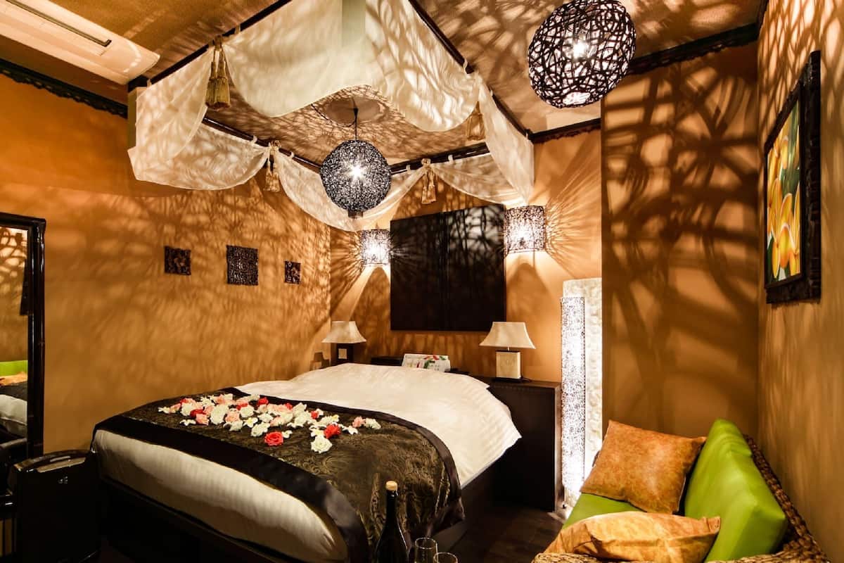 Habitación doble estándar, para fumadores | Wifi gratis y ropa de cama