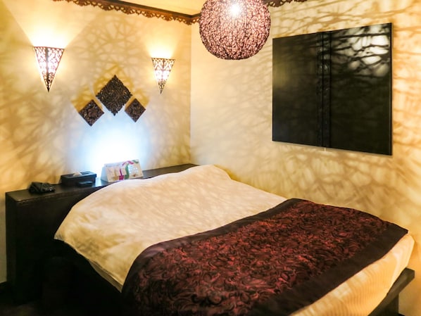 Habitación básica doble, para fumadores (Moderate (Smoking Allowed)) | Wifi gratis y ropa de cama