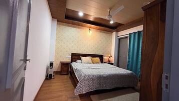 Villa económica | Escritorio, wifi gratis, ropa de cama