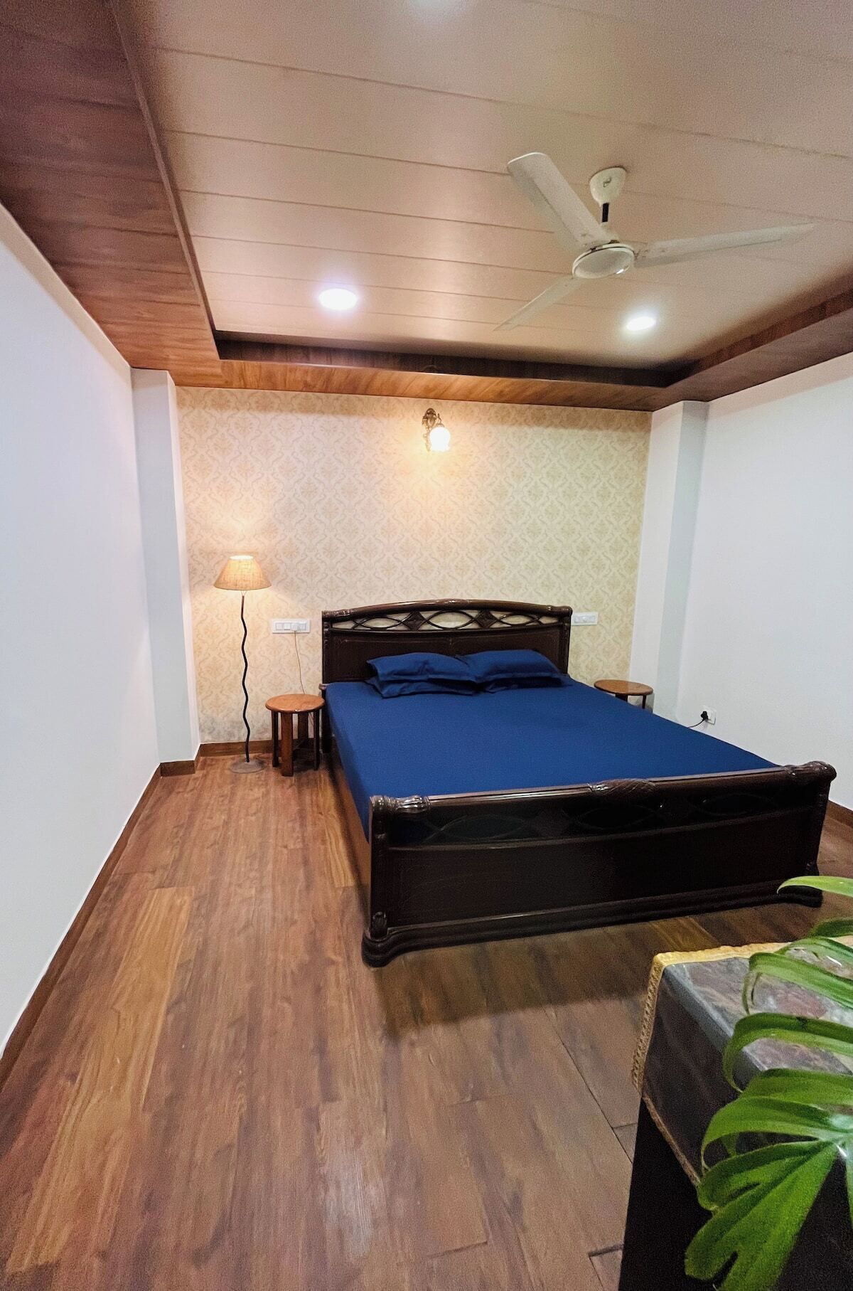 Căn hộ Deluxe, quang cảnh vườn | Bàn, truy cập Internet không dây miễn phí 
