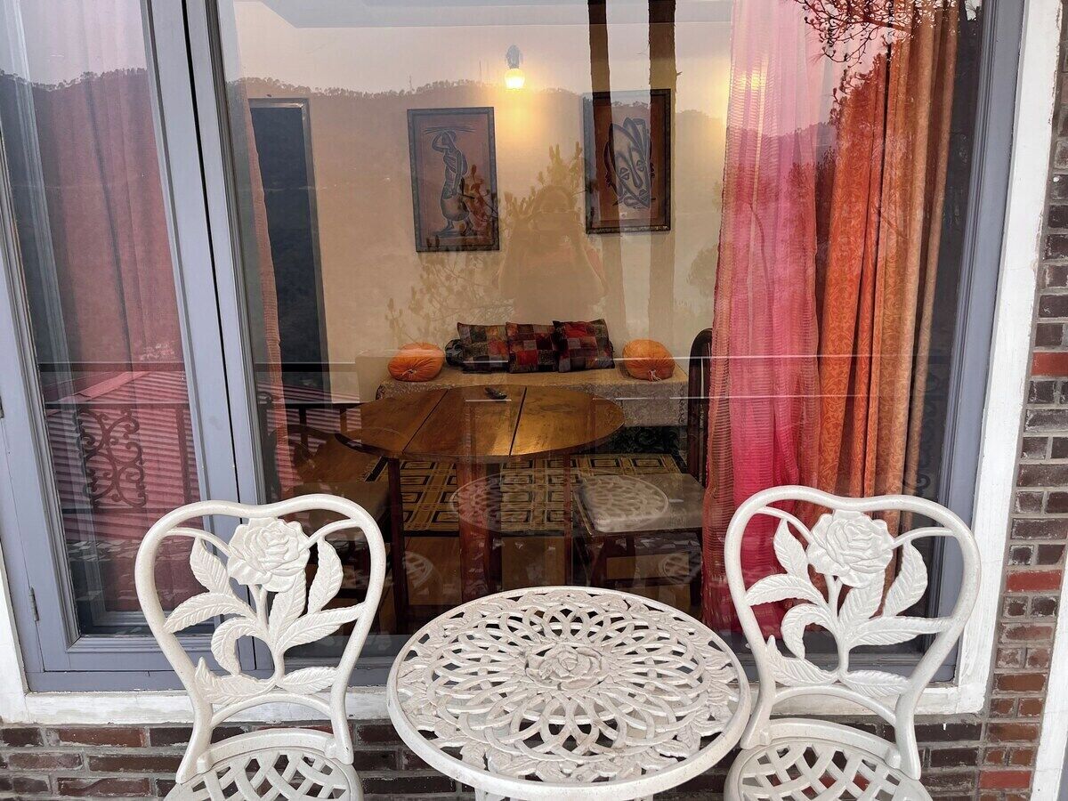 Family Villa, Garden View | Desk, free WiFi, bed sheets
