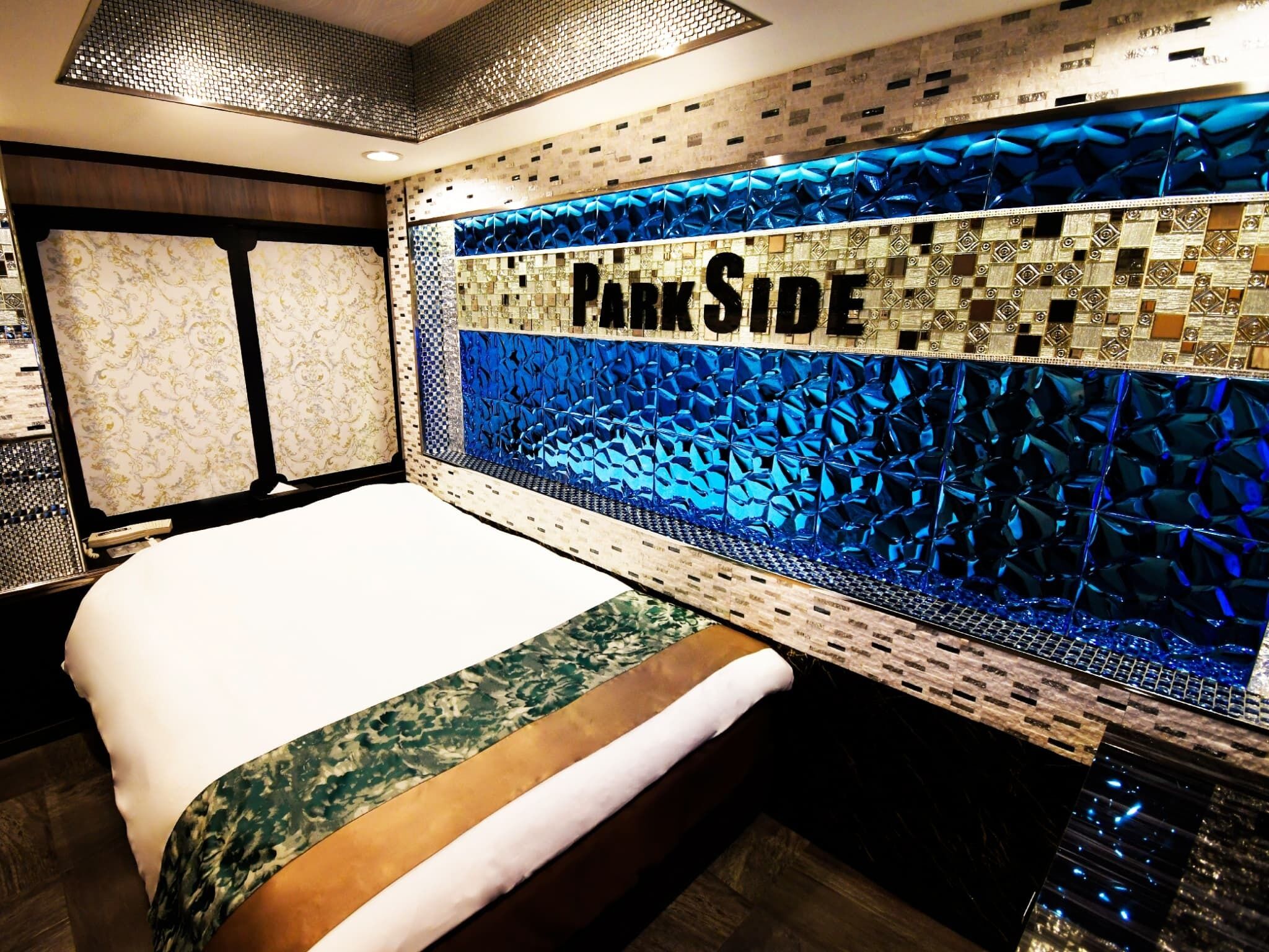 Standard Double Room, Smoking | WiFi (free), bed sheets