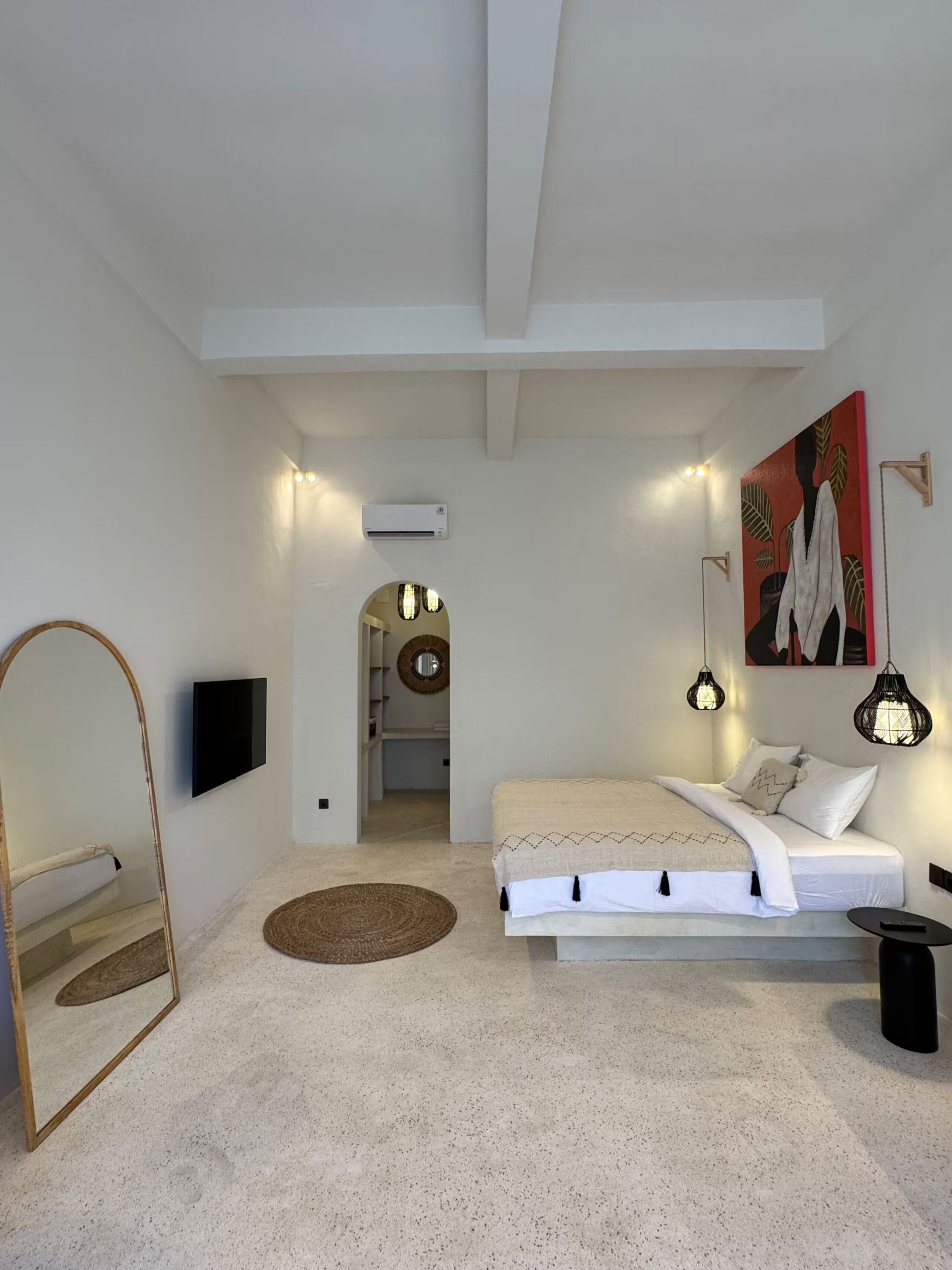 In-room safe, free WiFi, bed sheets