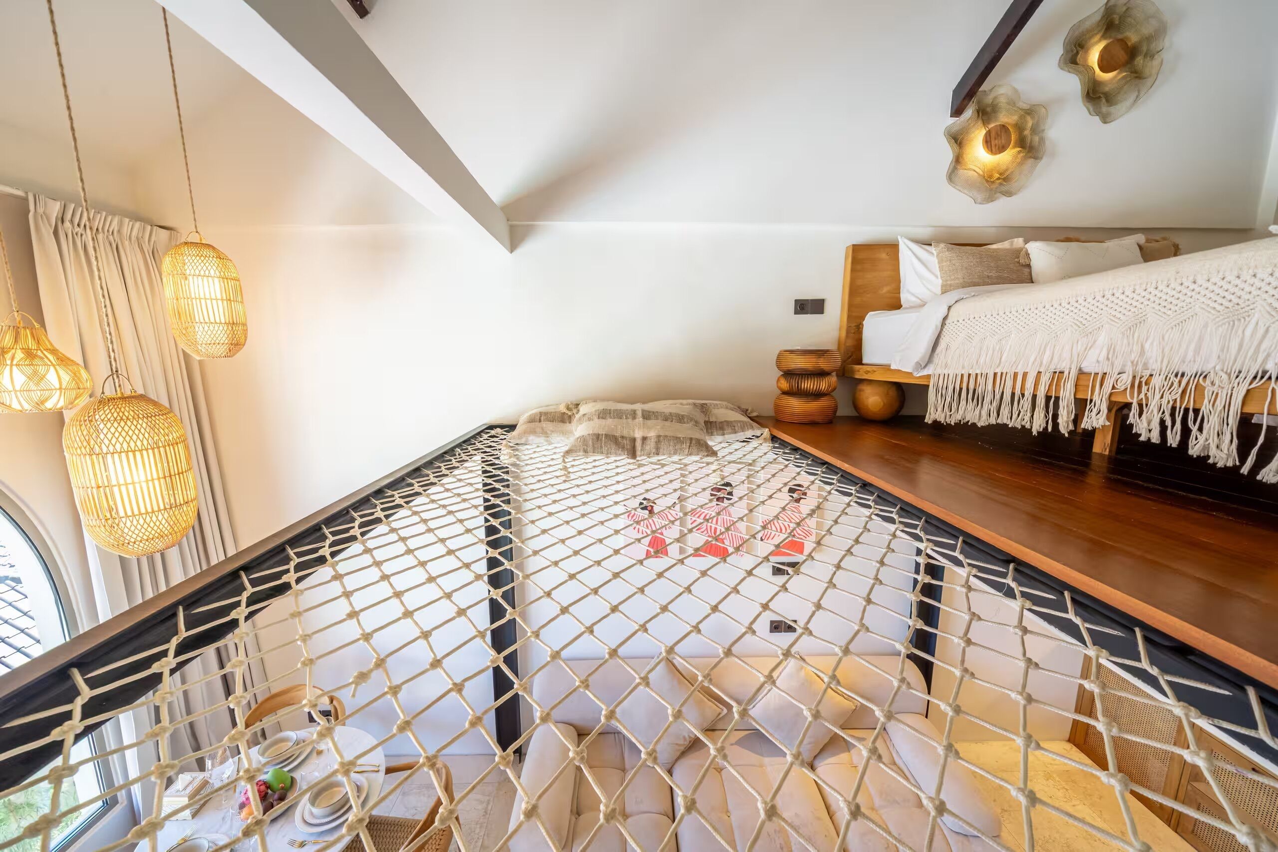 In-room safe, free WiFi, bed sheets