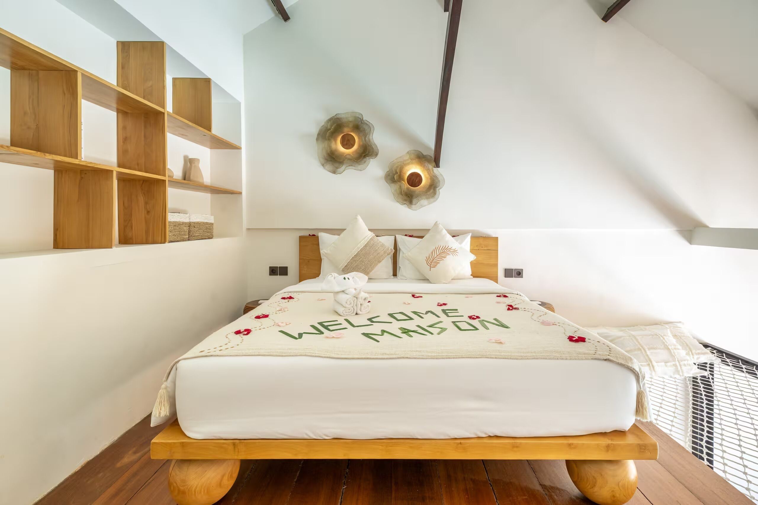 In-room safe, free WiFi, bed sheets