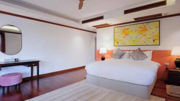 4 bedrooms, Internet, bed sheets