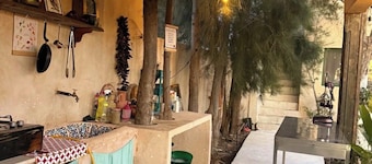 Tranquil 1-bedroom farmhouse perfect for a relaxing on the way to Dougga.