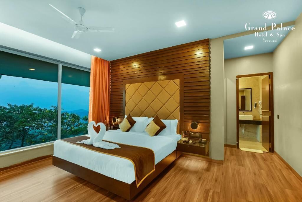 Suite Bulan Madu, balkon, pemandangan gunung