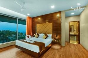 Suite Bulan Madu, balkon, pemandangan gunung