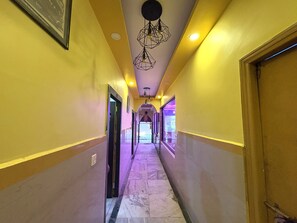 Interior detail - Hotel Swahtika Inn Old Digha (Digha)