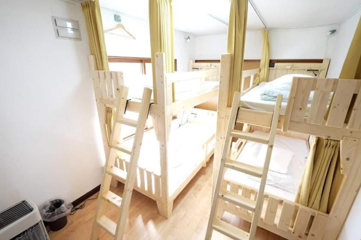 Dormitorio compartido, solo para mujeres | Wifi gratis