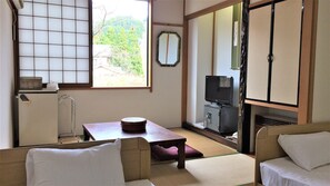 Living area - Ichirino Onsen Tsurunoya (Hakusan)