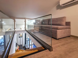 Interior - B2 - SASHA Loft by SDR (Paralia)
