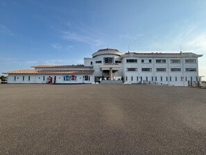 Exterior - Horizon Castle (Saikai)