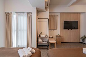 Room - b& Tsutenkaku (Osaka)