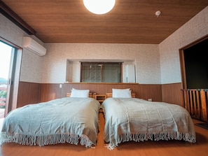 Room - Mook's Home (Ito)