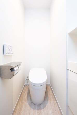 Bathroom - Rota 105 (Osaka)