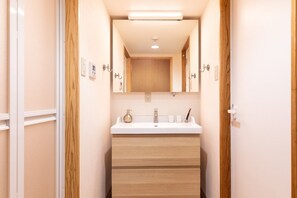 Bathroom - Hortonoki Hotel & Tropical Garden (Motobu)