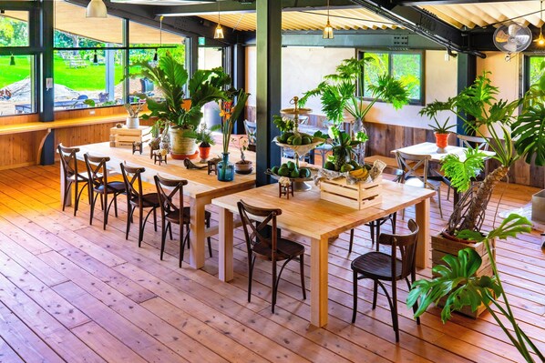 Dining - Hortonoki Hotel & Tropical Garden (Motobu)
