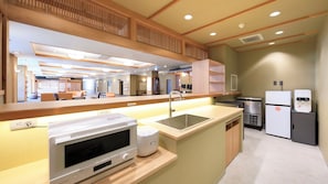 Private kitchen - Yururi Okunikko With Dogs (Nikko)