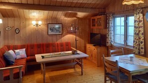 Dining - 2 bedroom cozy home in Tyinkrysset (Tyinkrysset)