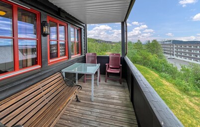 Awesome apartment in Beitostølen with sauna