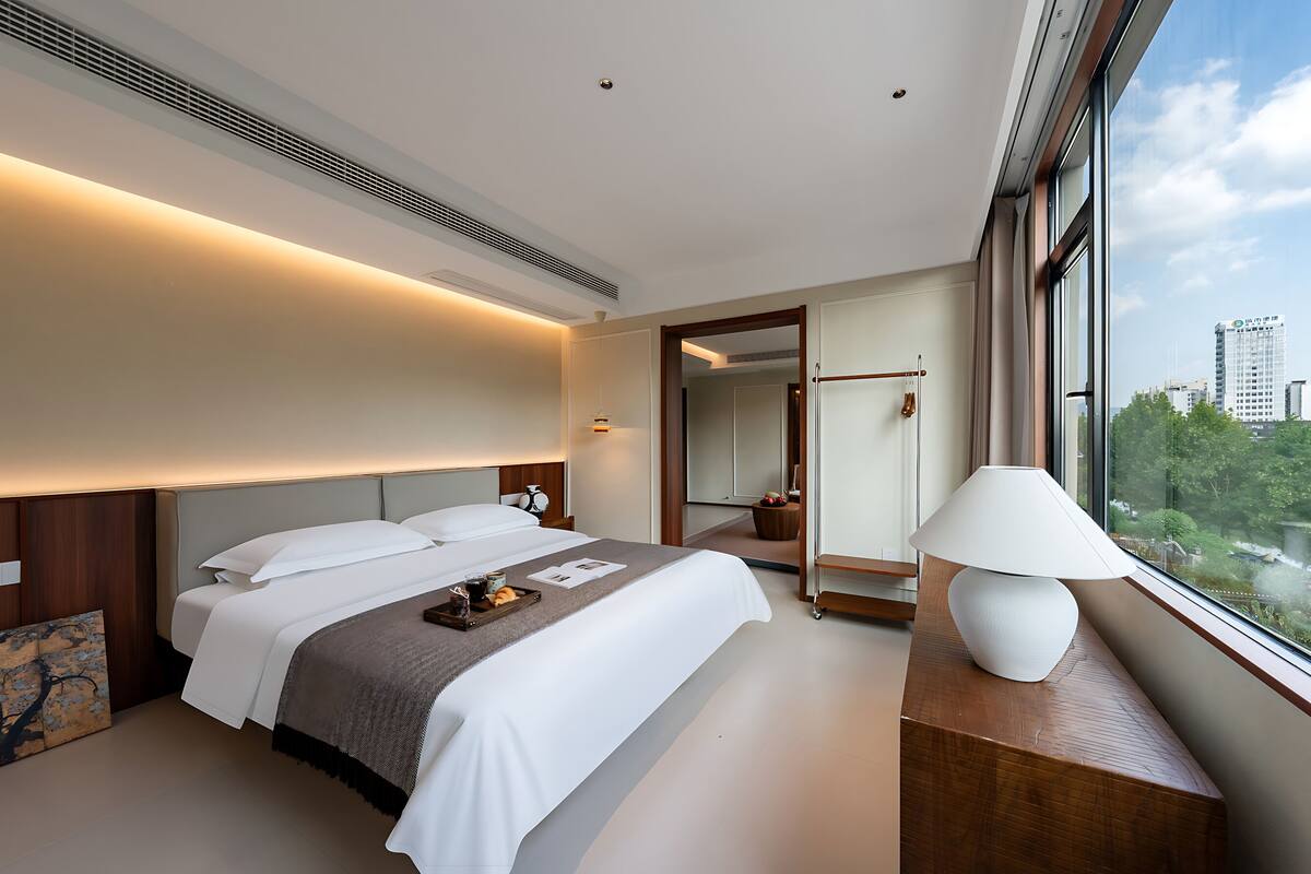 Quarto casal elite, vista para o pátio