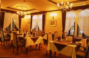 Dining - Petit Hotel Belle Epoque (Ito)